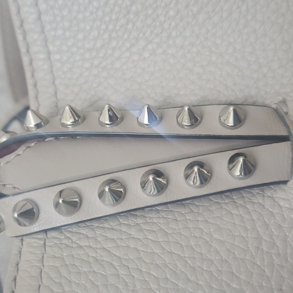 Authentic Christian Louboutin Tote with pouch and dust bag - Picture 2 of 14